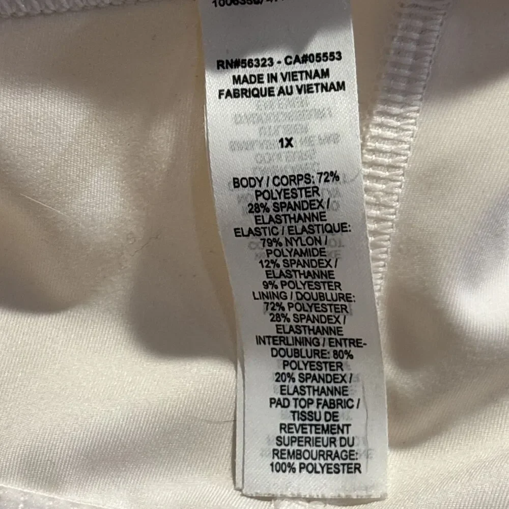 Nike Women's Swoosh Medium Support Racerback Sports Bra Plus Size 1X Ivory Cream